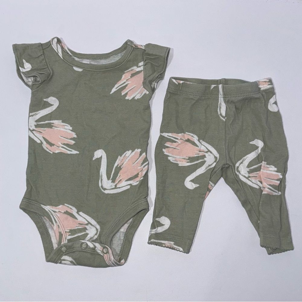 Carter's size 3 months green link swan ruffle onesie pants Baby Outfit